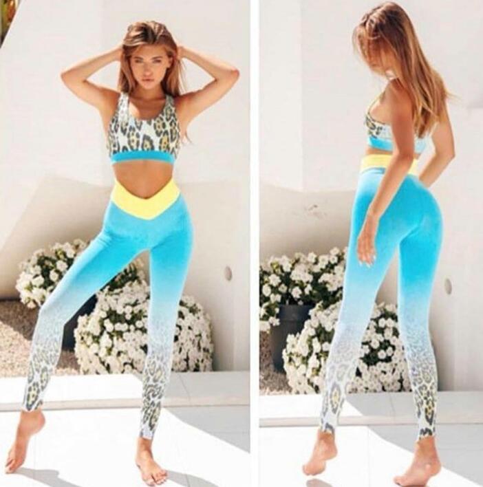 Women's 2-Piece Yoga Set | Leopard Sports Bra & High-Waist Leggings